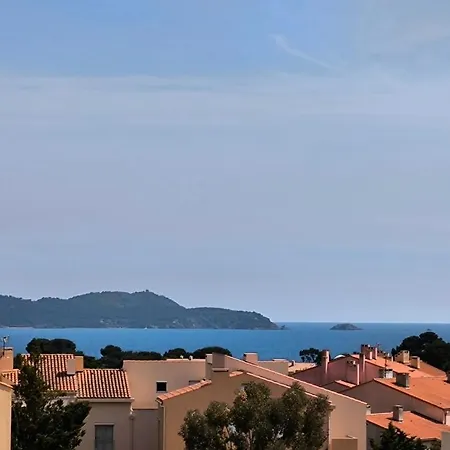 Vue * Carqueiranne